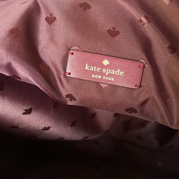 Set Kate Spade Lg tote bag w/ dark pink/mauve dots. W/ large makeup bag. - Picture 9 of 9